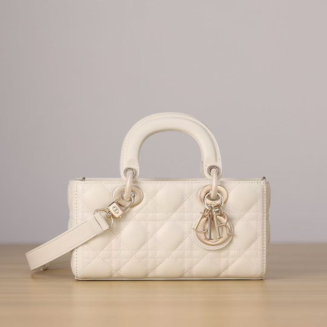 디조이백 스몰 라떼