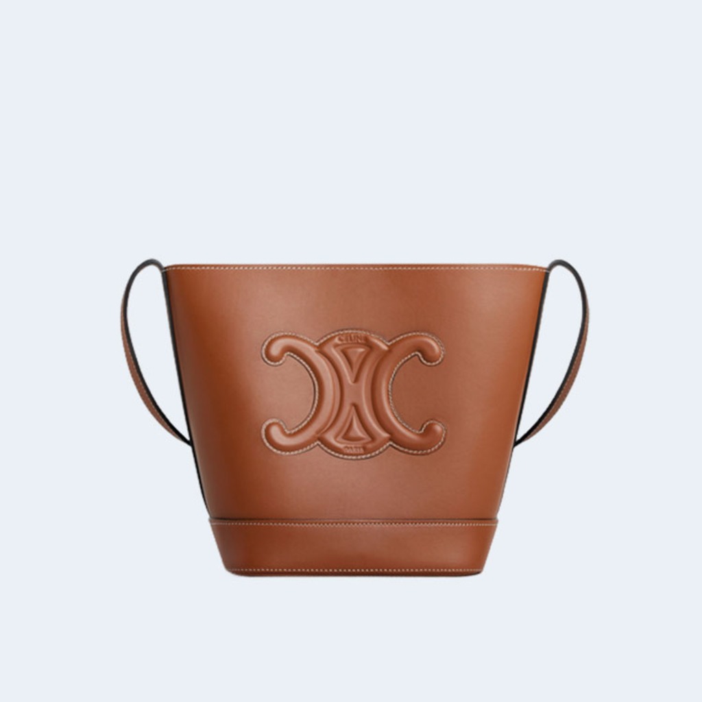 퀴르 트리옹프 스몰 버킷백 브라운