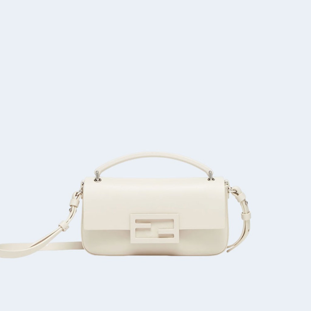 바게트 폰 파우치 올 화이트