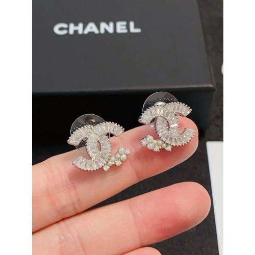 큐빅&진주 로고 귀걸이