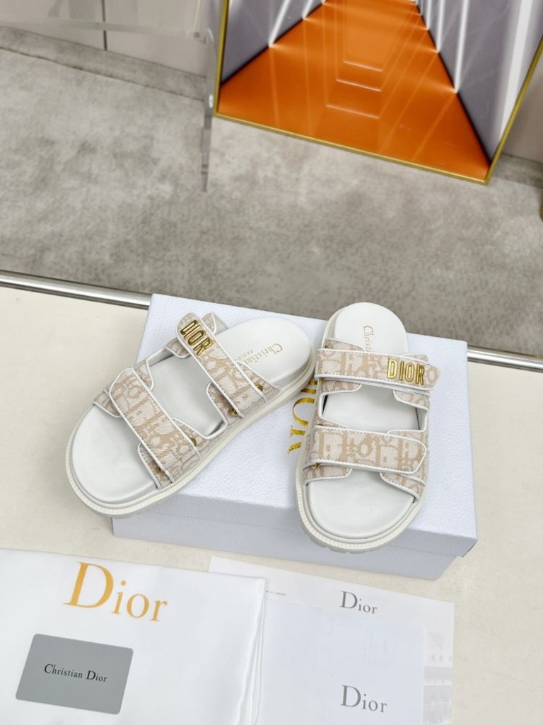 클래식 플랫폼 슬리퍼