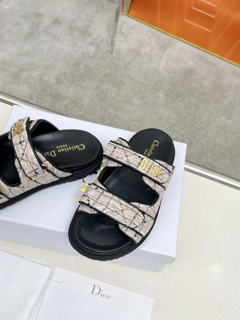 클래식 플랫폼 슬리퍼