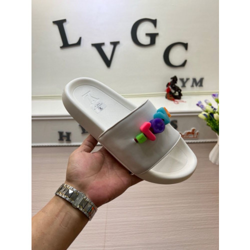 LOVE 비즈 장식 블랙 슬리퍼