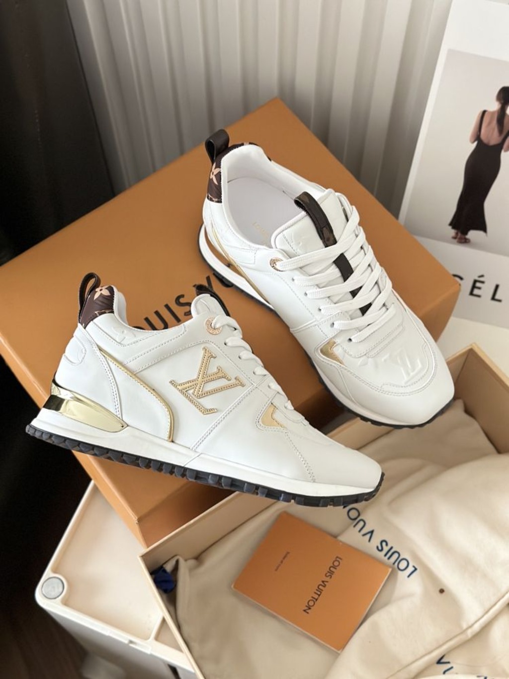 런 어웨이 스니커즈