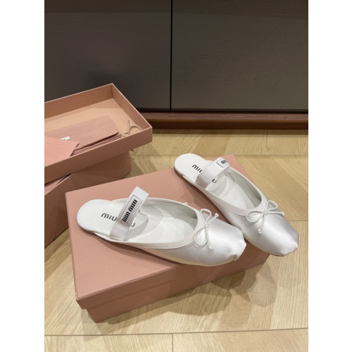 리본 라운드 토 플랫 뮬