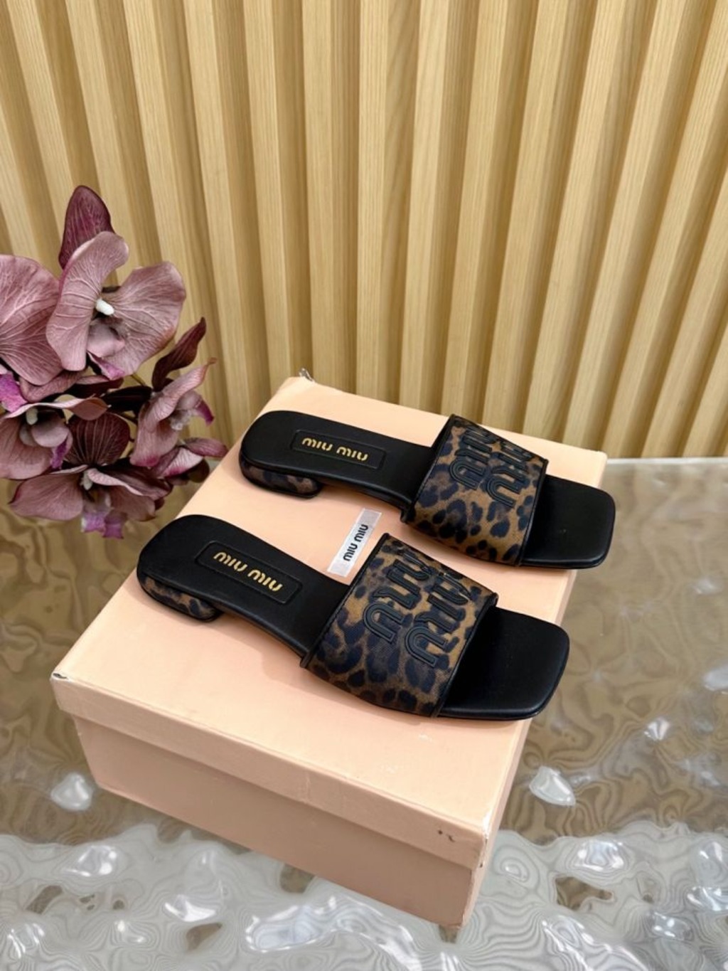 레터링 뮬 슬리퍼