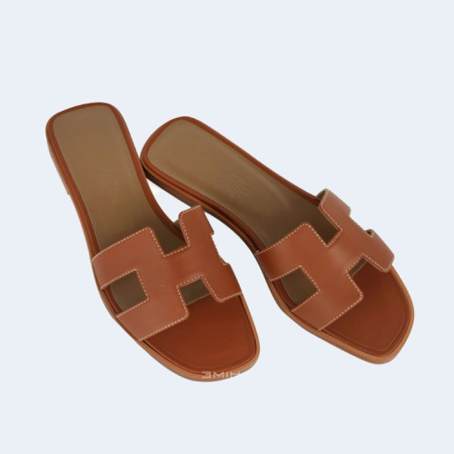 오란 샌들 카프스킨 & 골드 피케르 에크루즈