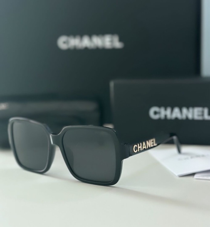 레터링 스퀘어 선글라스