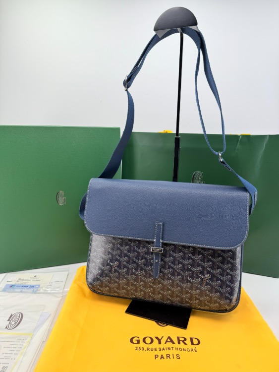 벨베데르 MM 네이비 (29*23*9cm)